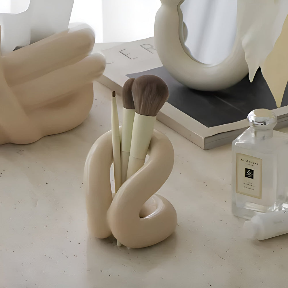 Knot Detail Ceramic Organizer