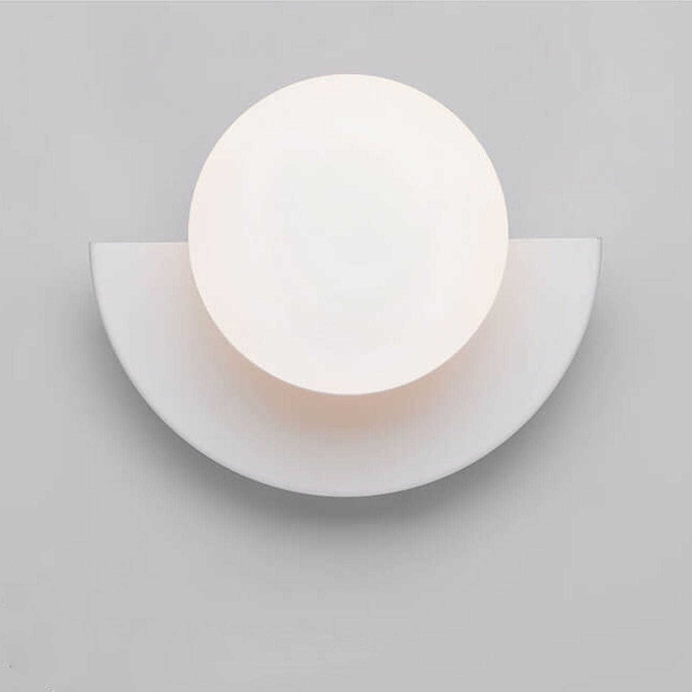 SphereGlow Wall Light