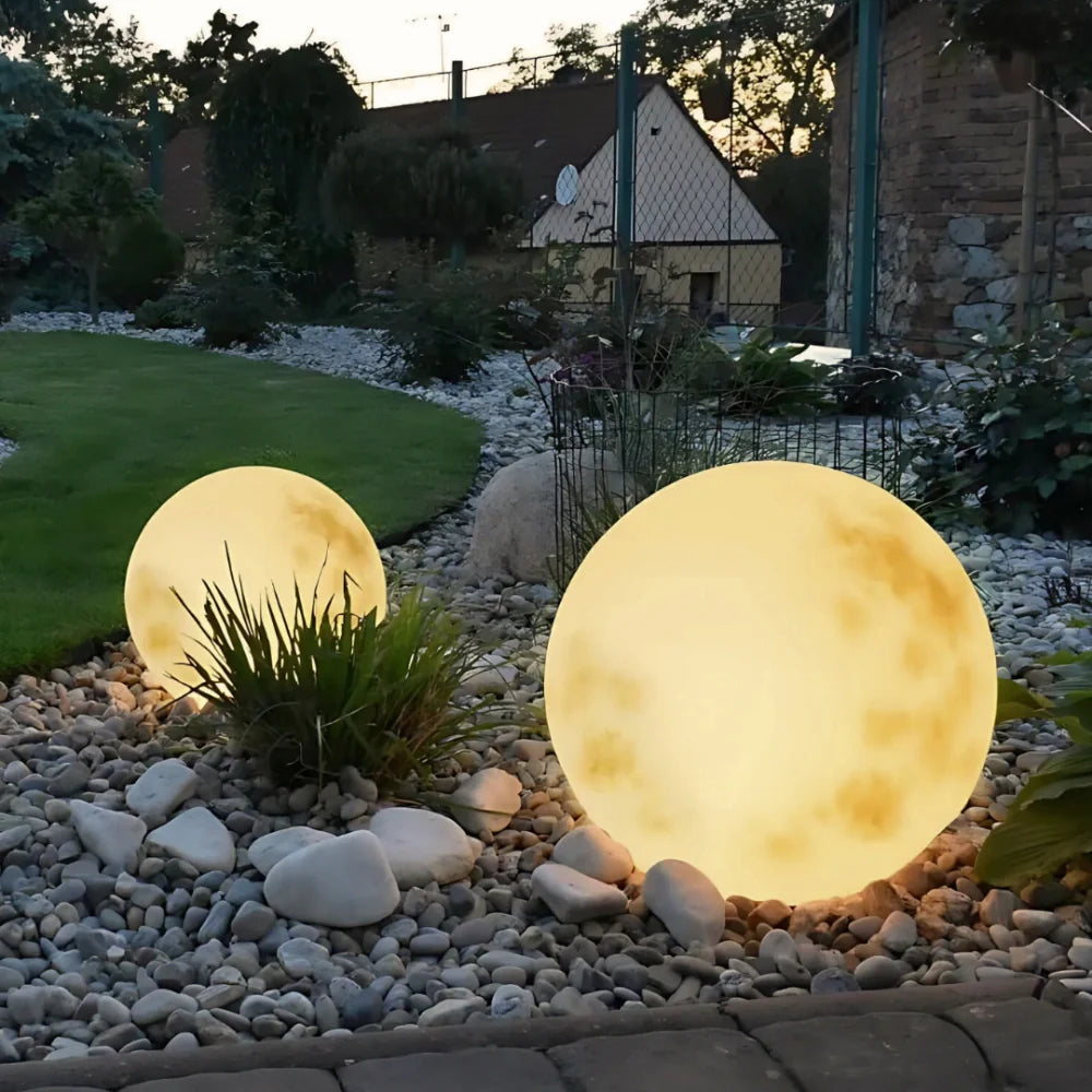 Moon Sphere Garden Light