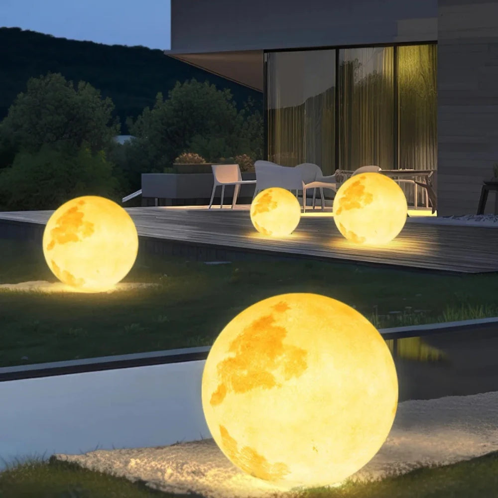 Moon Sphere Garden Light