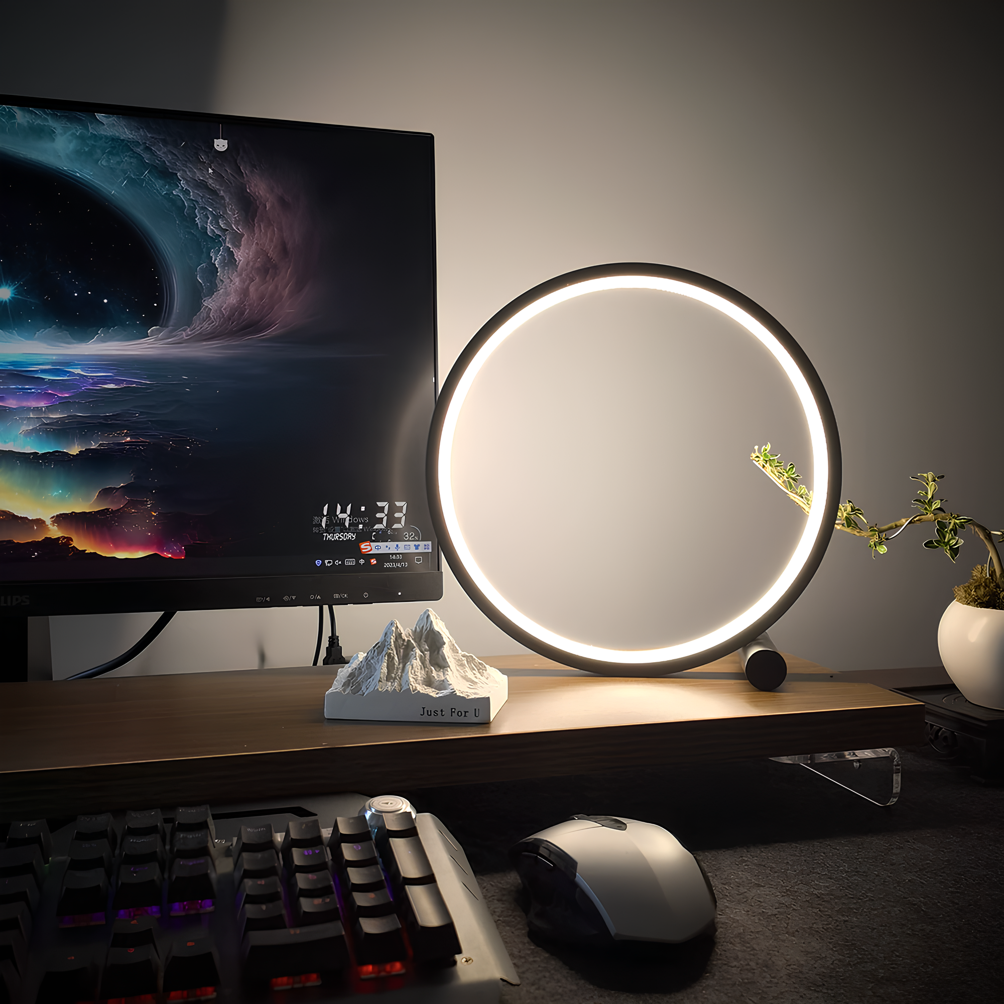 Halo Ring Lamp
