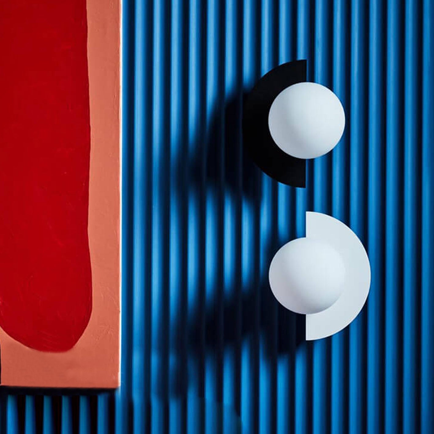 SphereGlow Wall Light