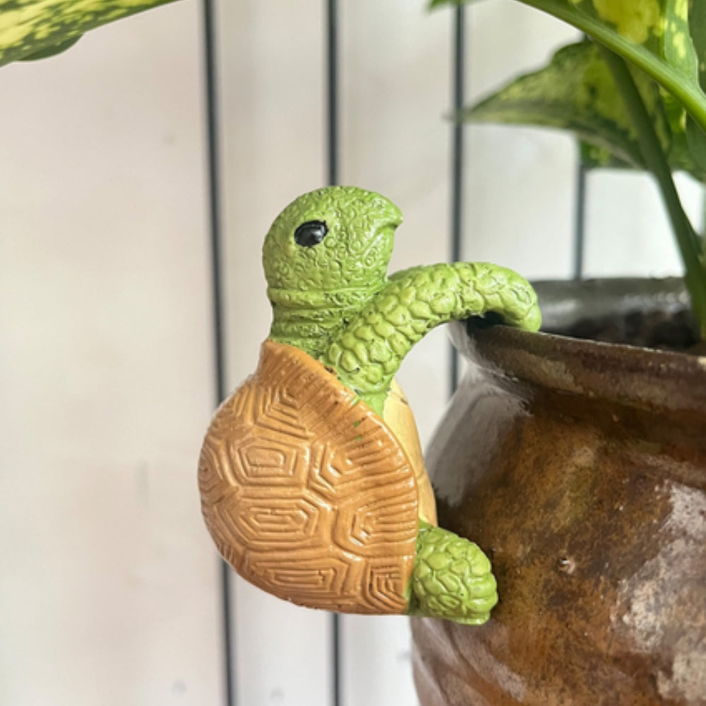 Climbing Turtle Pot Hanger