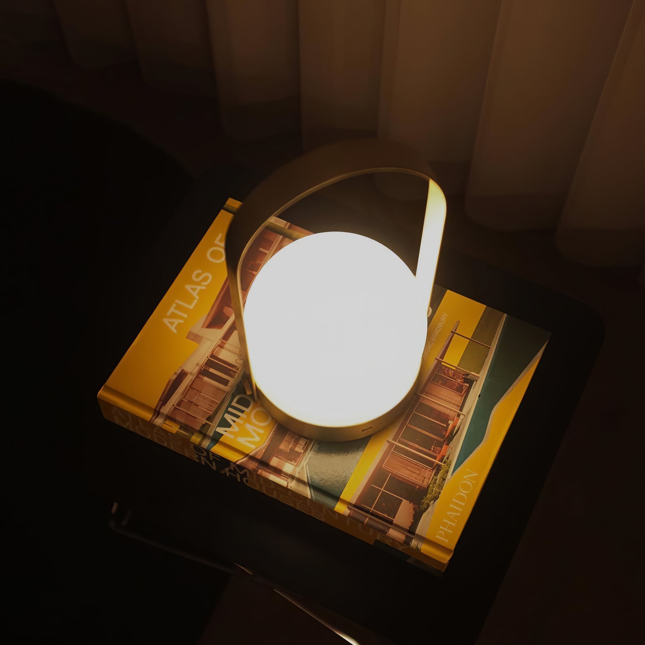 Sun Handle Table Lamp