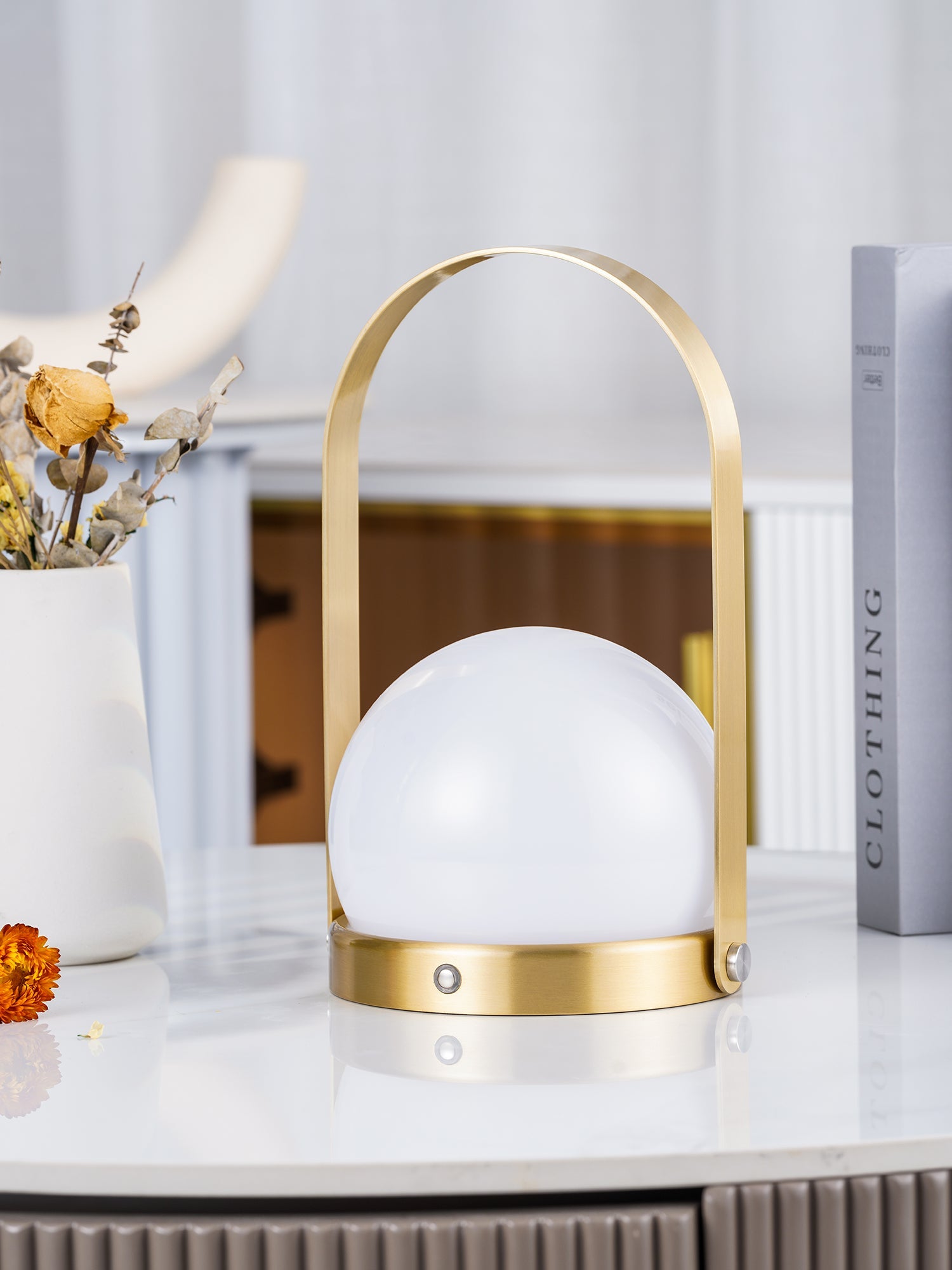 Sun Handle Table Lamp