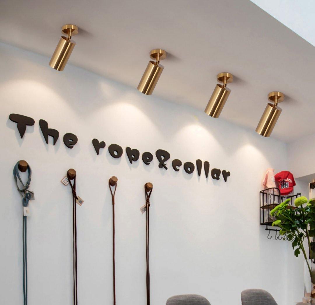 Linear Rotating Wall Light