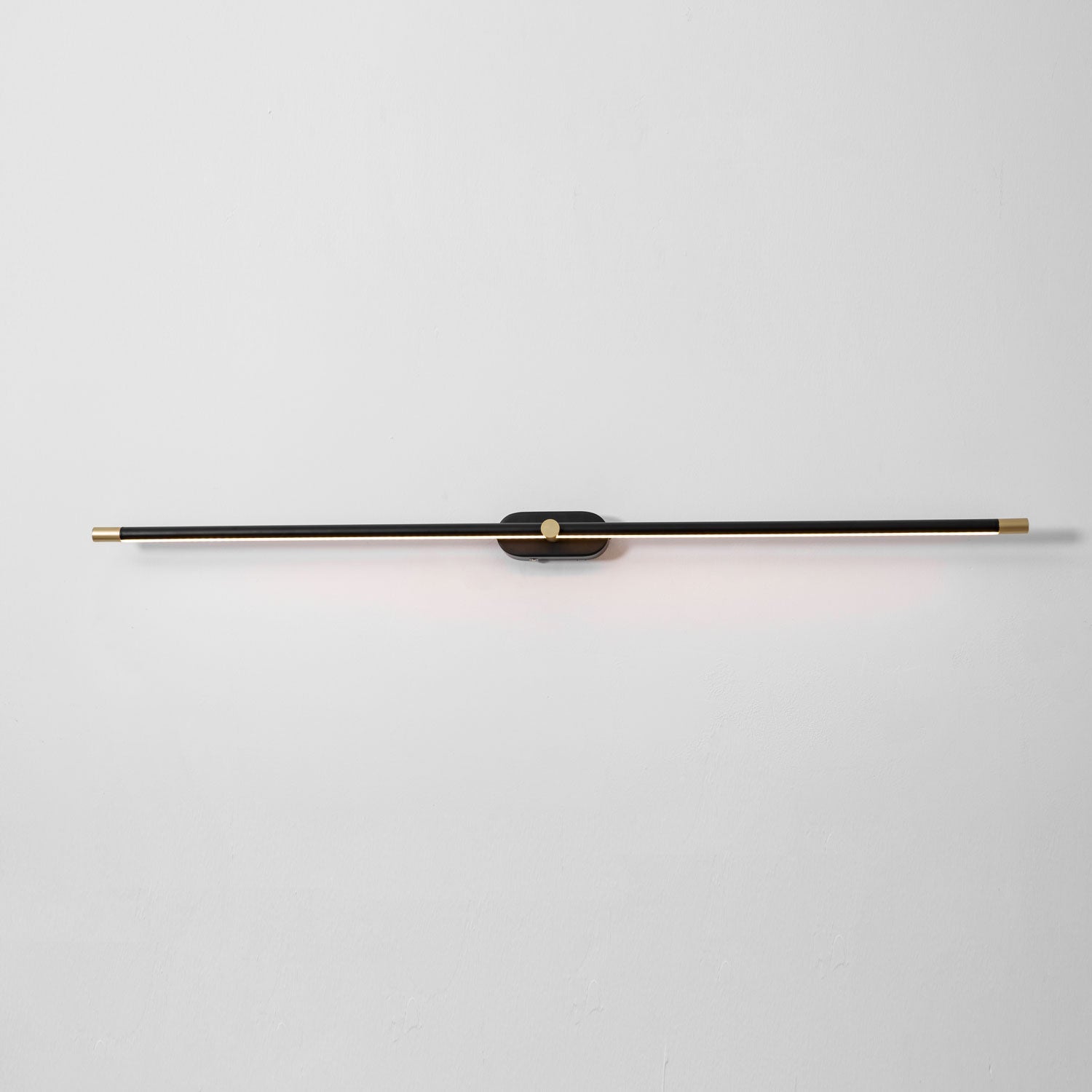 Minimalist Linear Rechargeable Wall Lamp