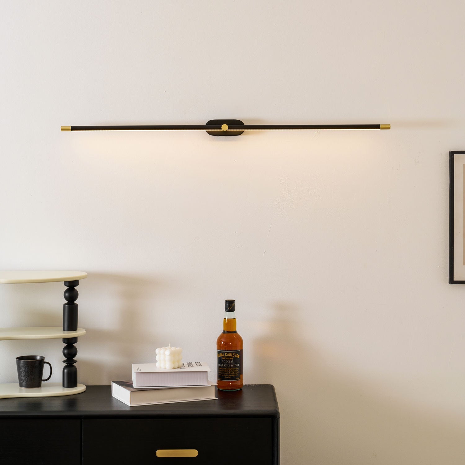 Minimalist Linear Rechargeable Wall Lamp