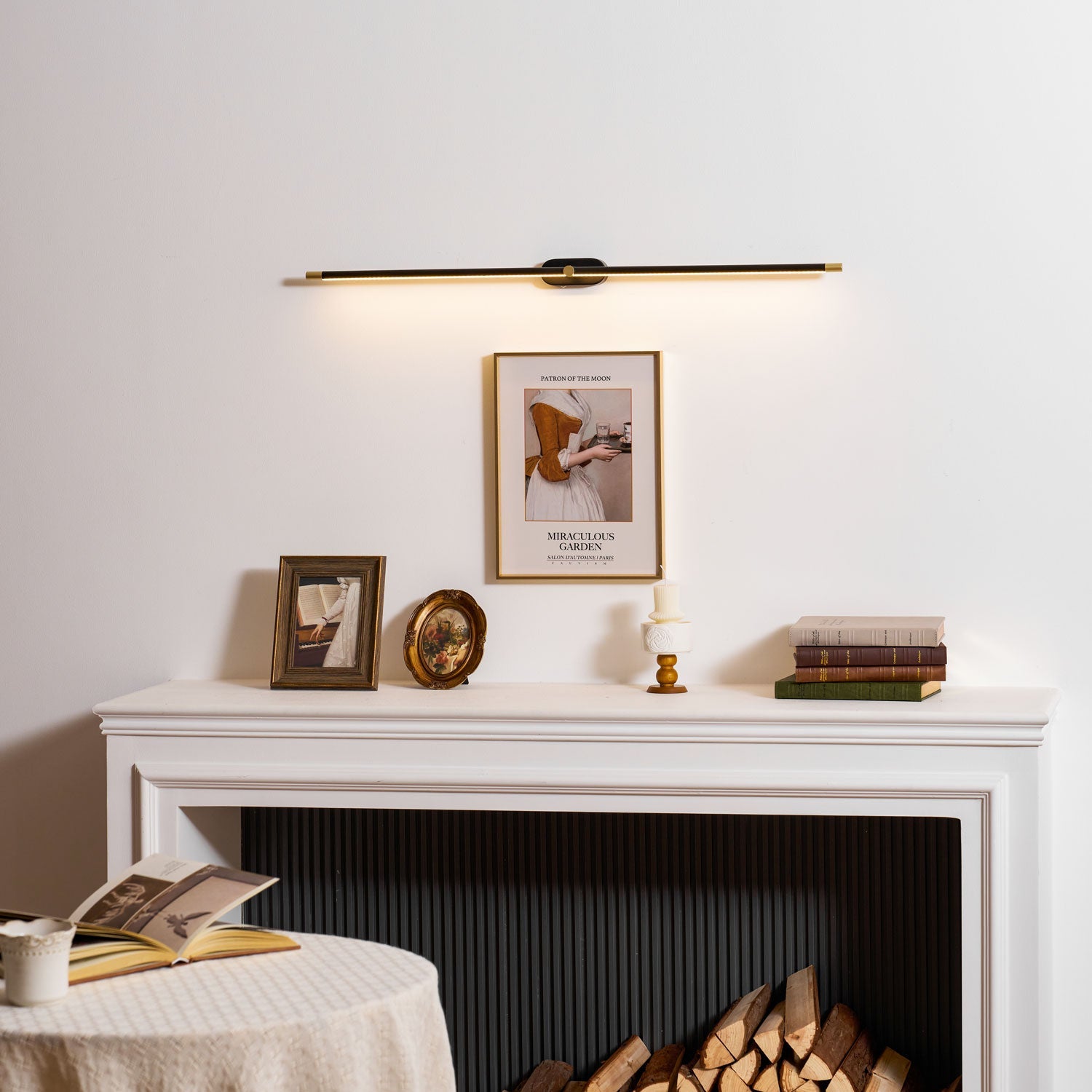 Minimalist Linear Rechargeable Wall Lamp