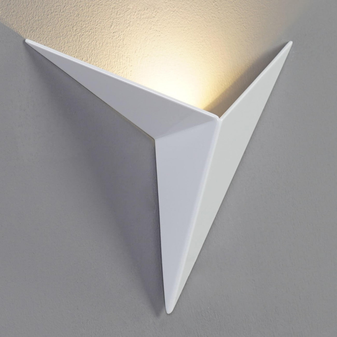 Vertex Wall Light