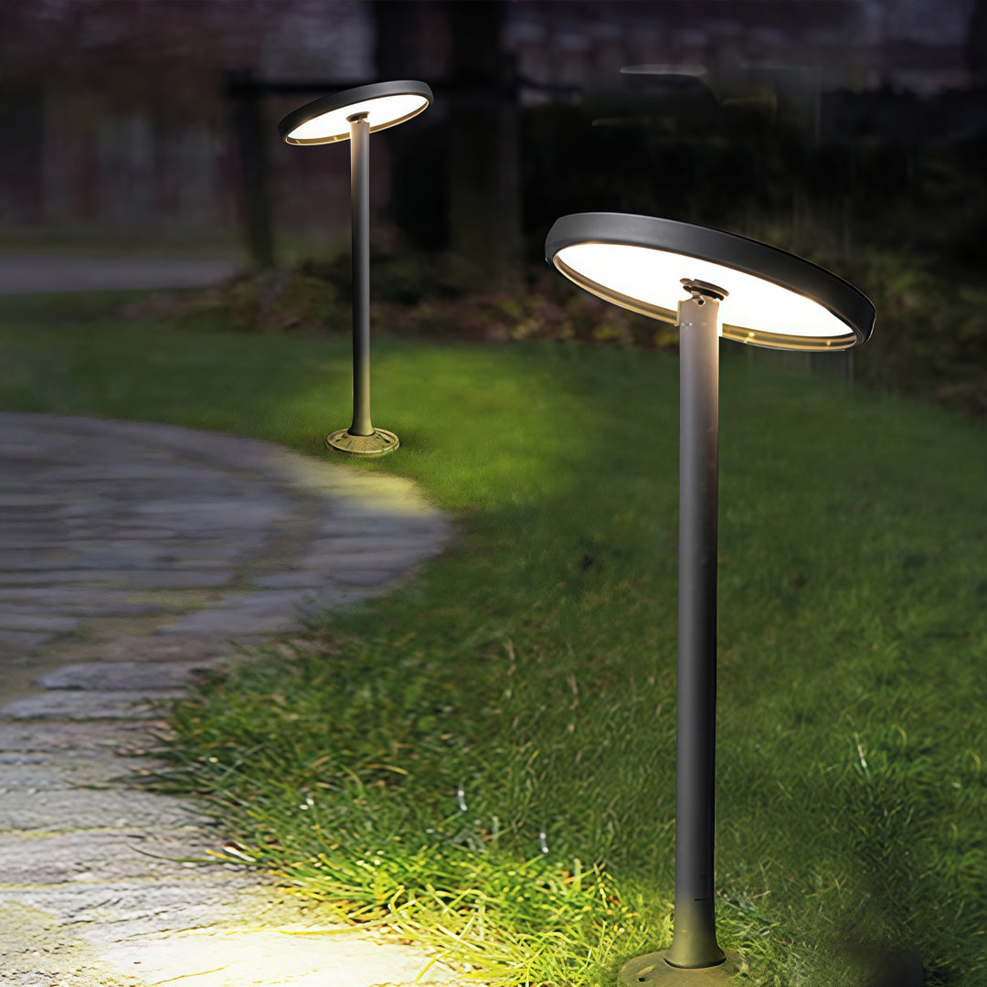 Cast Aluminum Garden Path Light