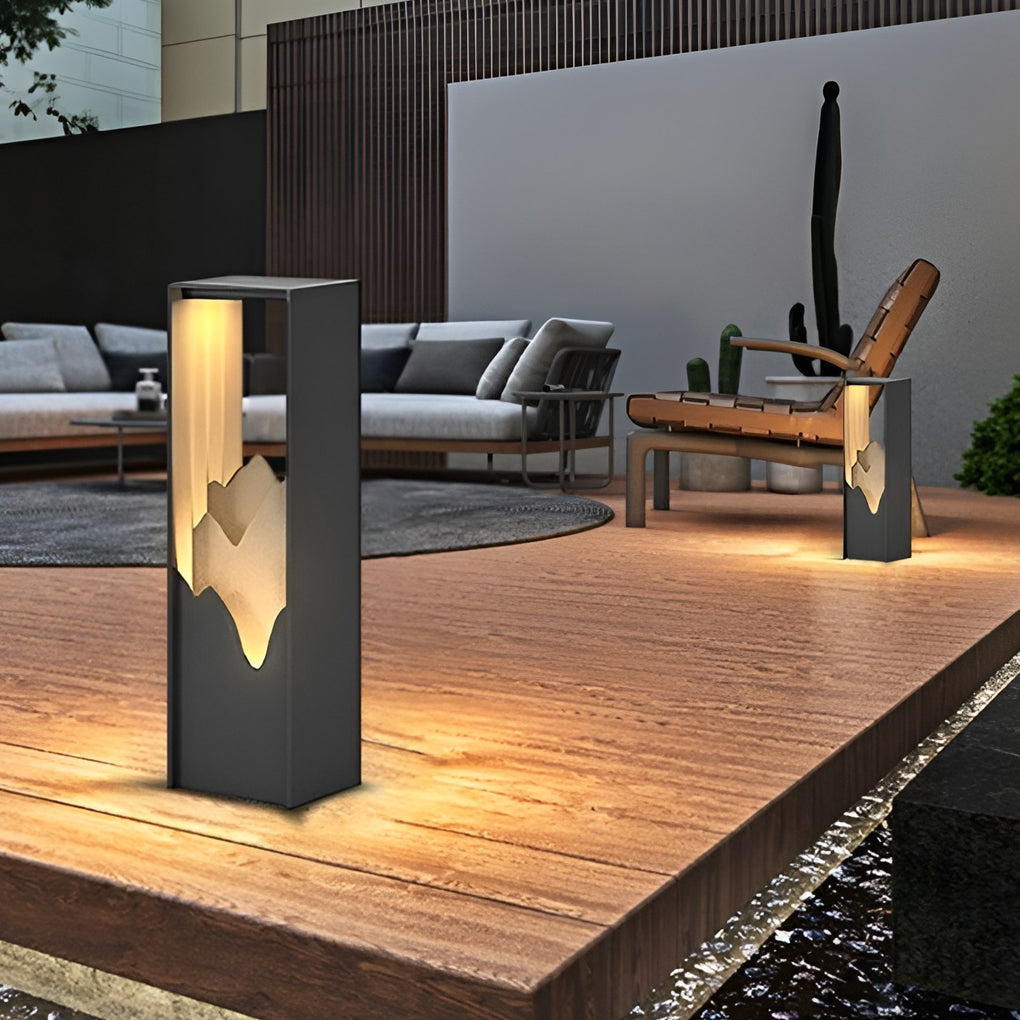 Contour Lawn Path Light