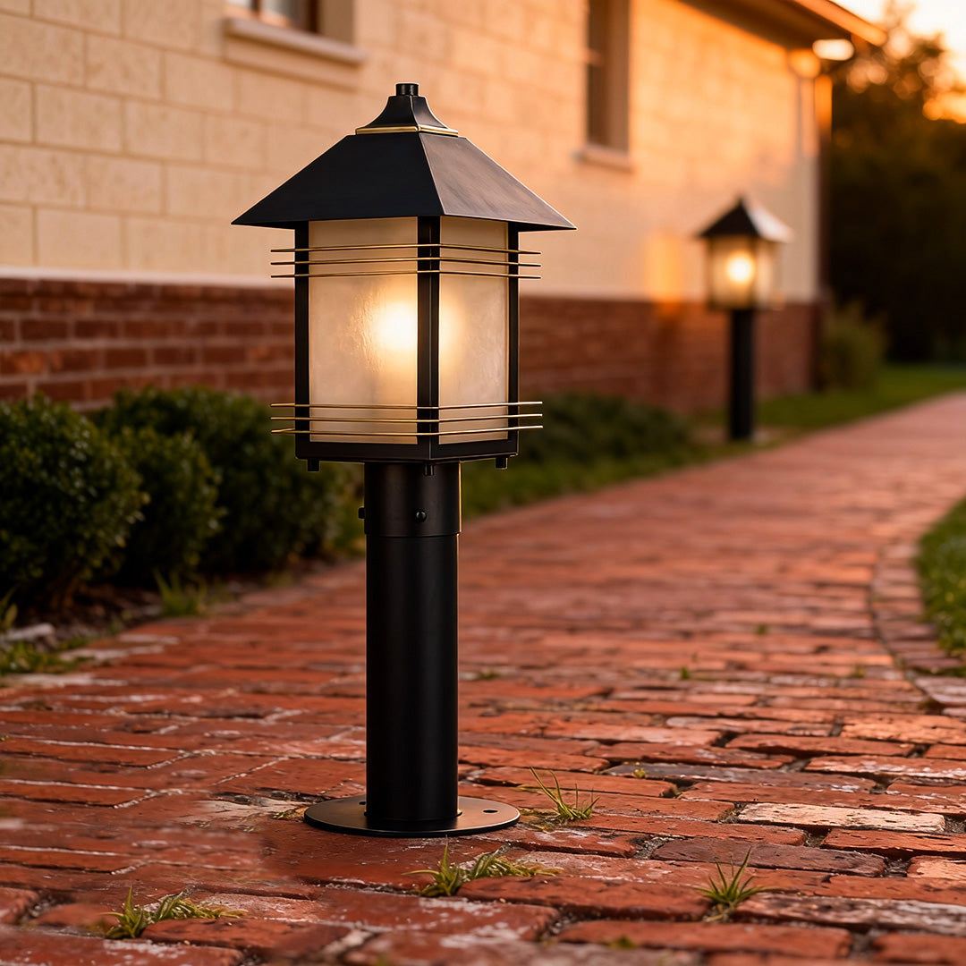 Post Garden Lantern Light