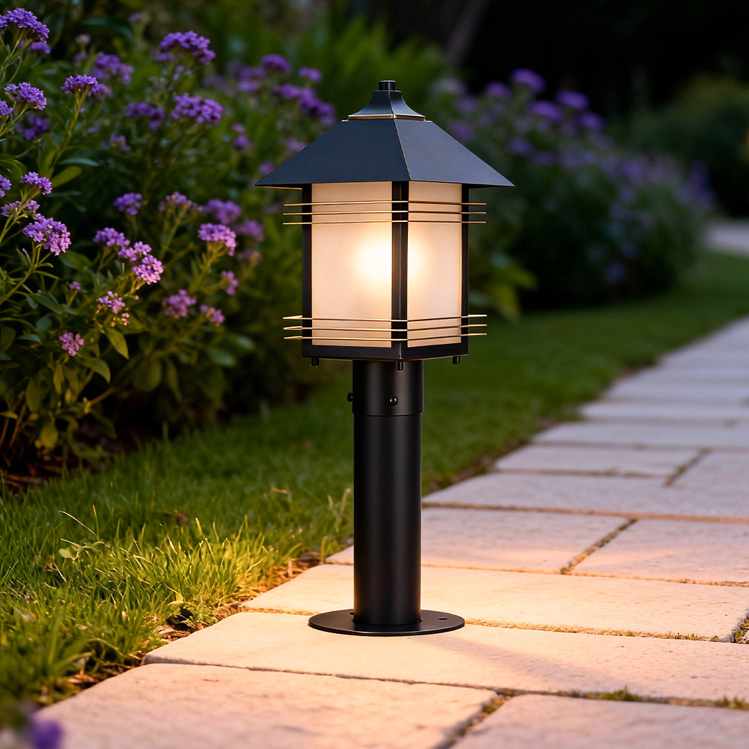 Post Garden Lantern Light