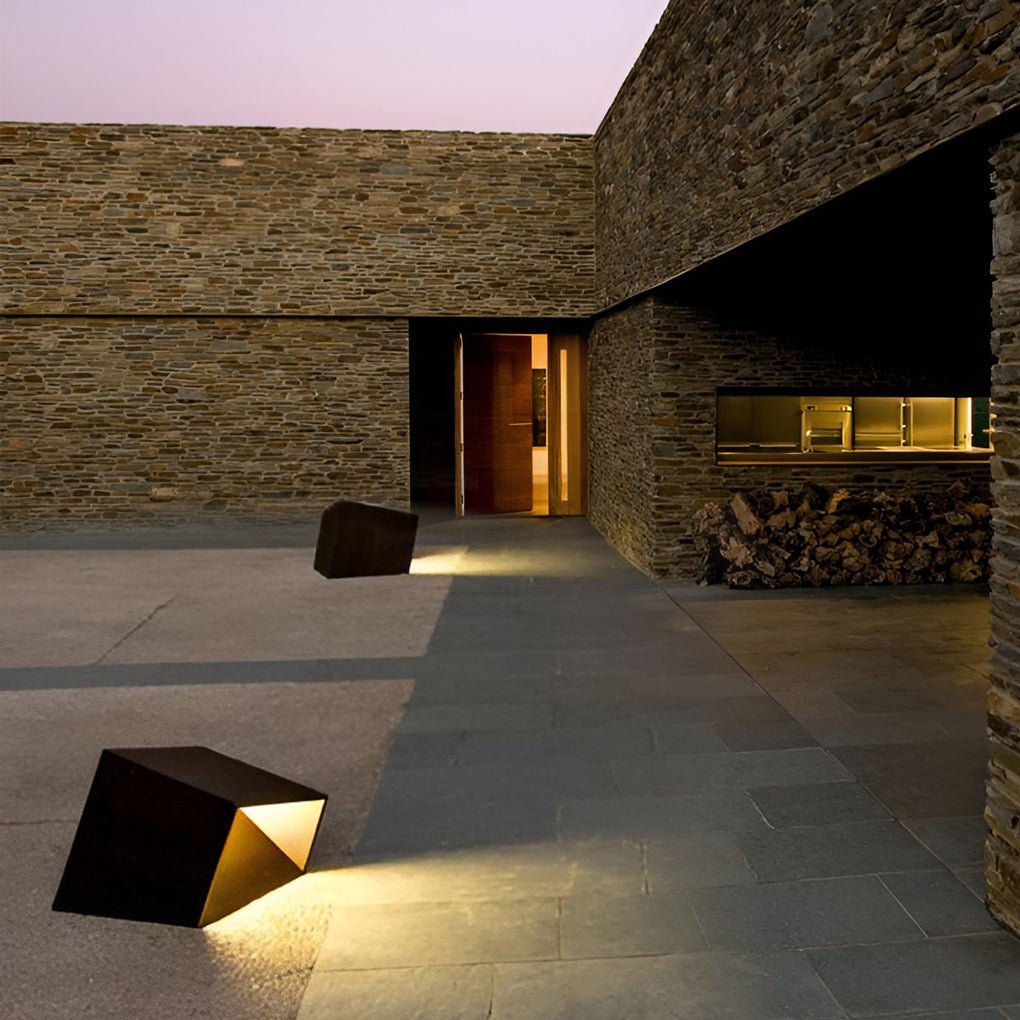 Geometric Cube Path Light