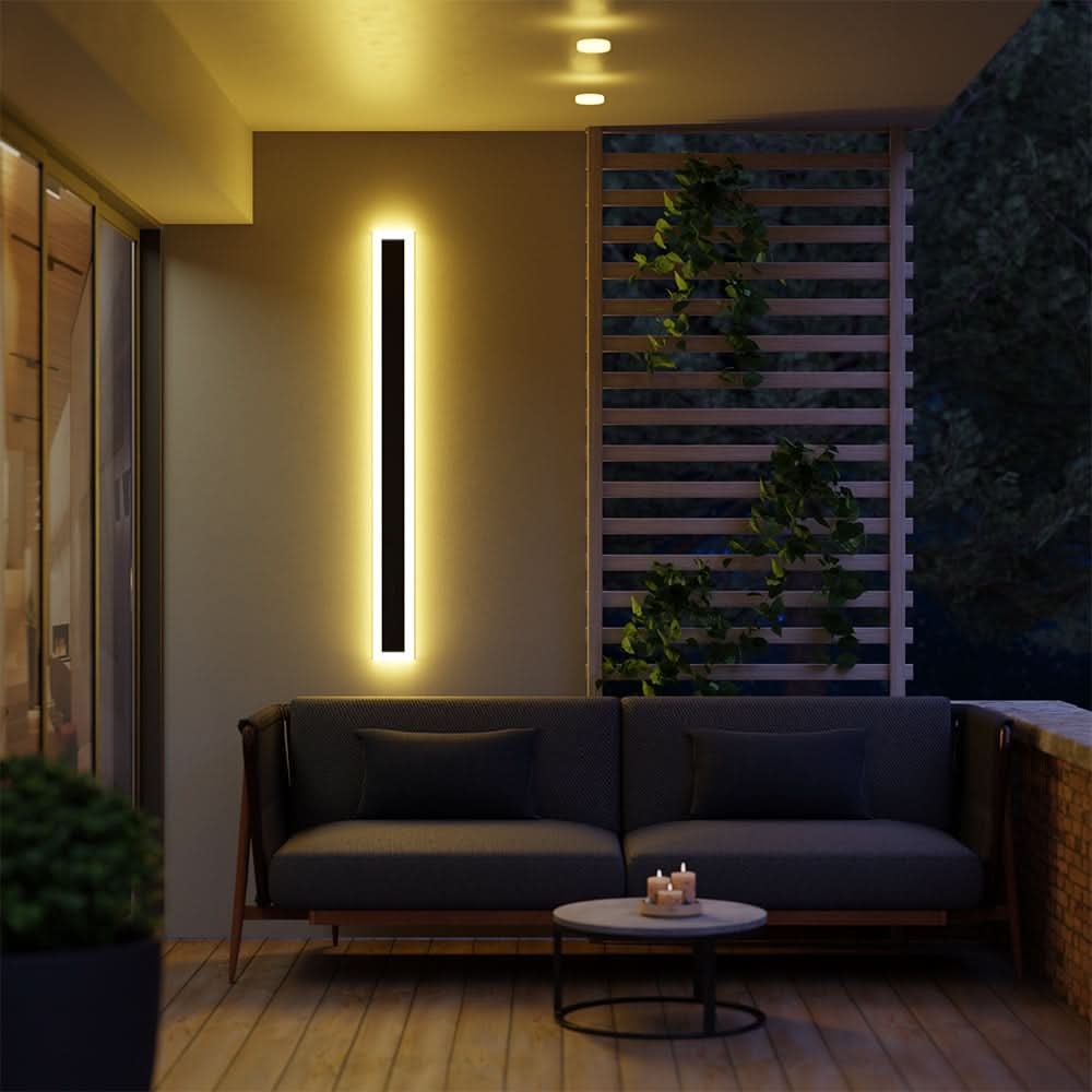 Meridian Outdoor Wall Light