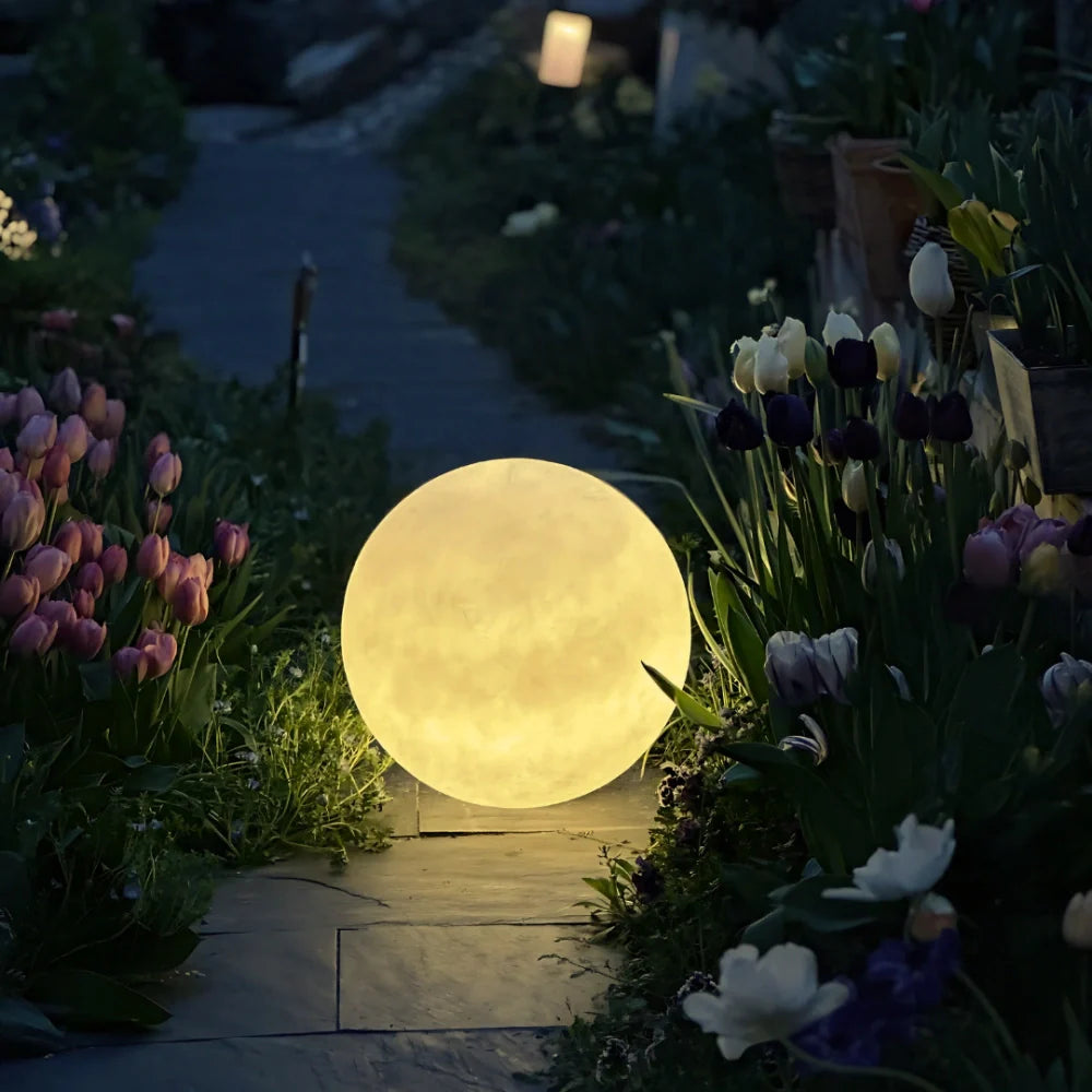 Moon Sphere Garden Light