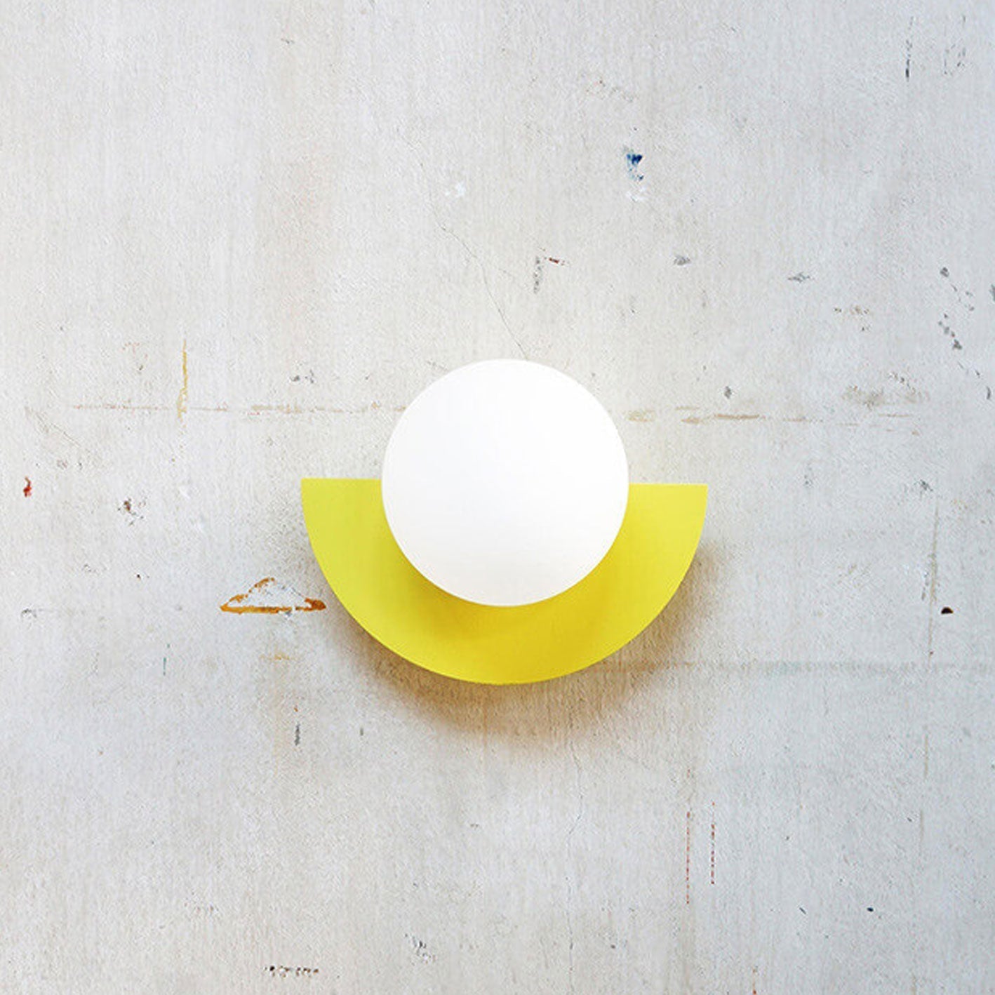 SphereGlow Wall Light