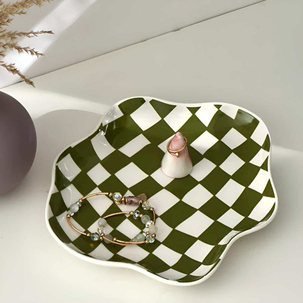 Checkered Accent Plate