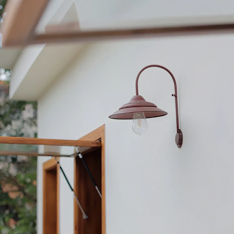 Heritage Solar Wall Lantern