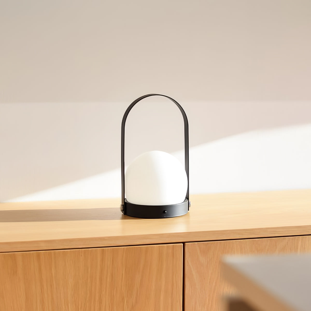 Sun Handle Table Lamp