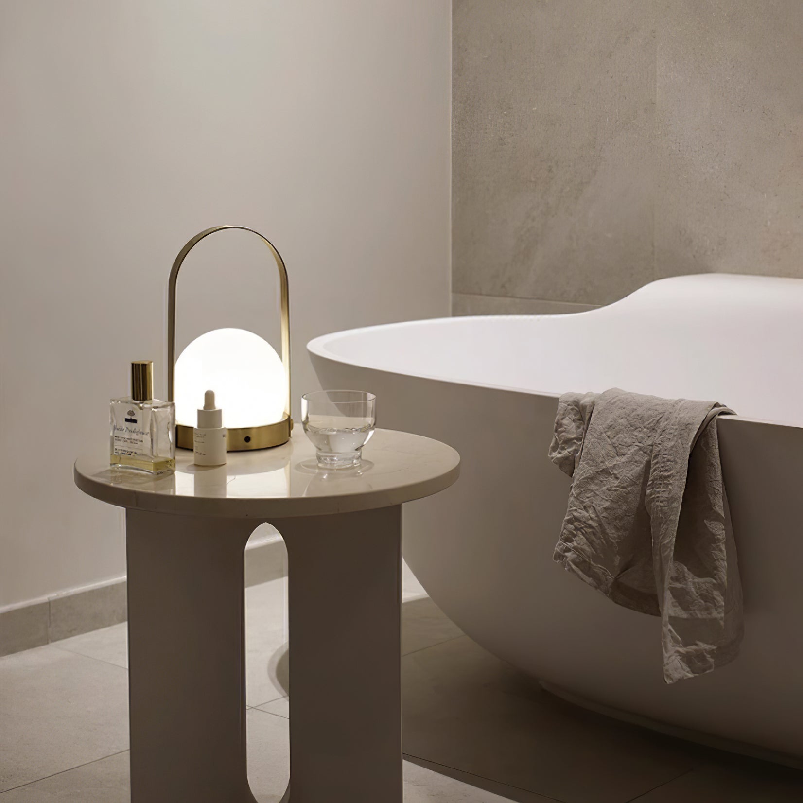 Sun Handle Table Lamp