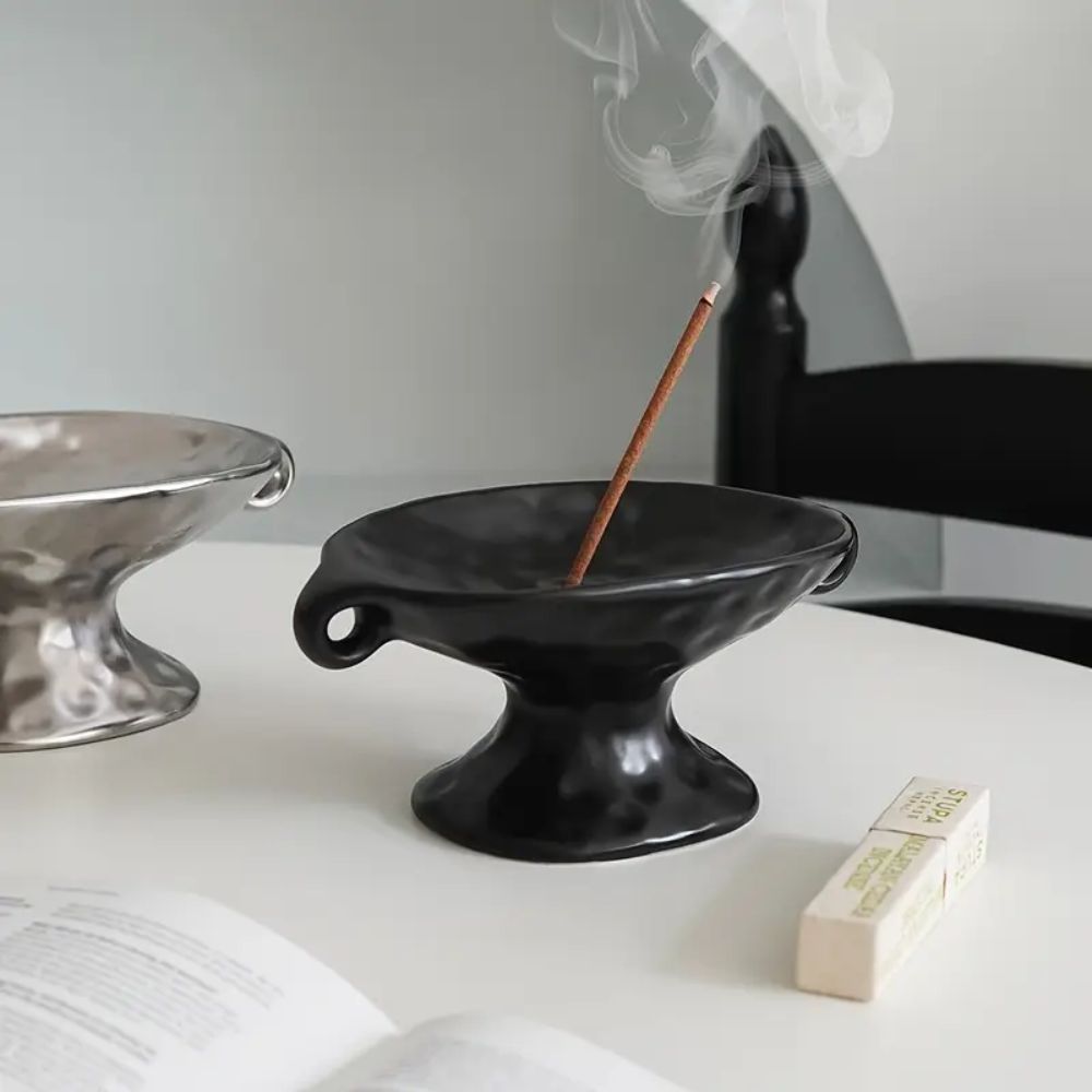 Handled Oval Catchall Tray