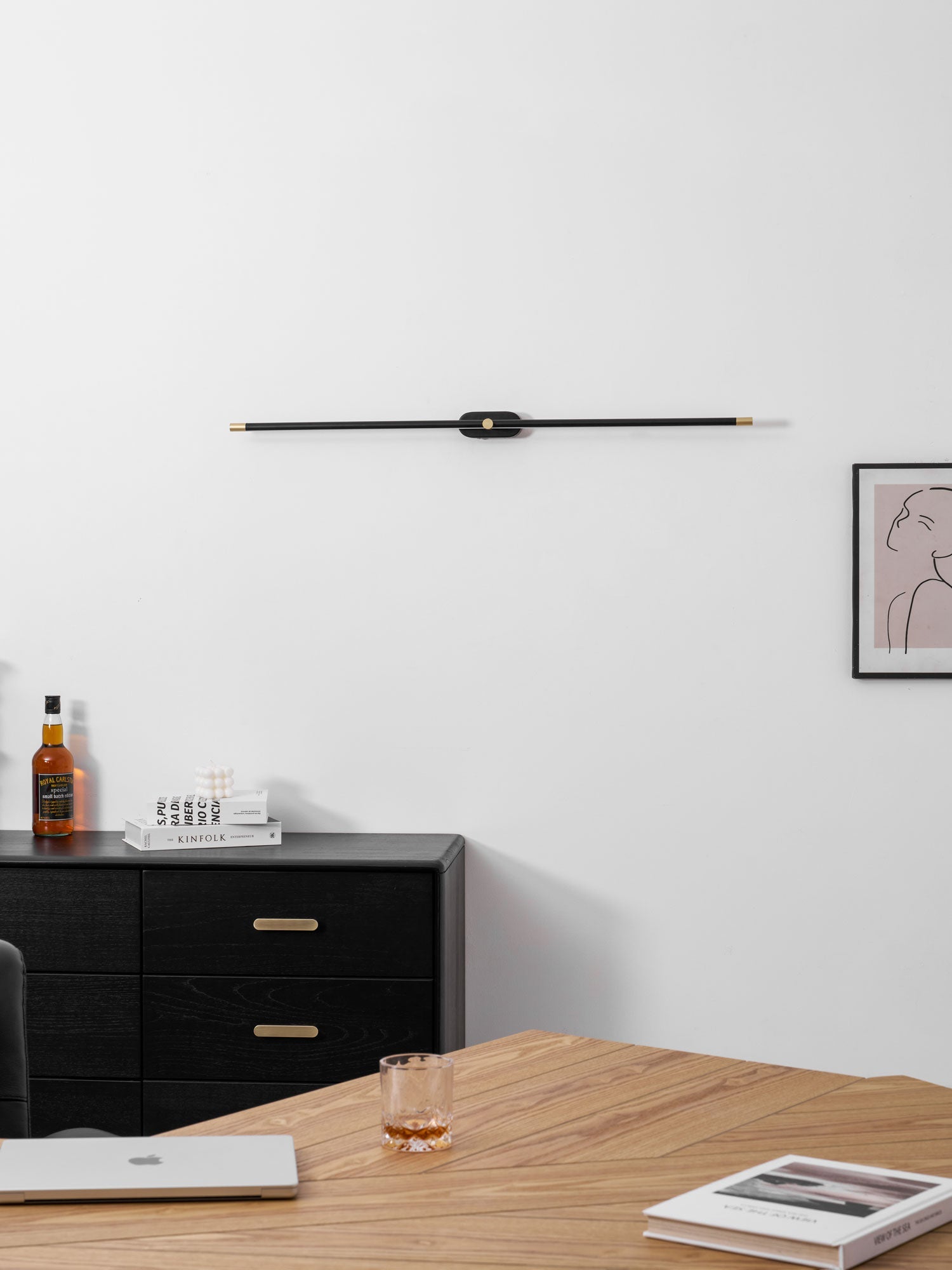 Minimalist Linear Rechargeable Wall Lamp
