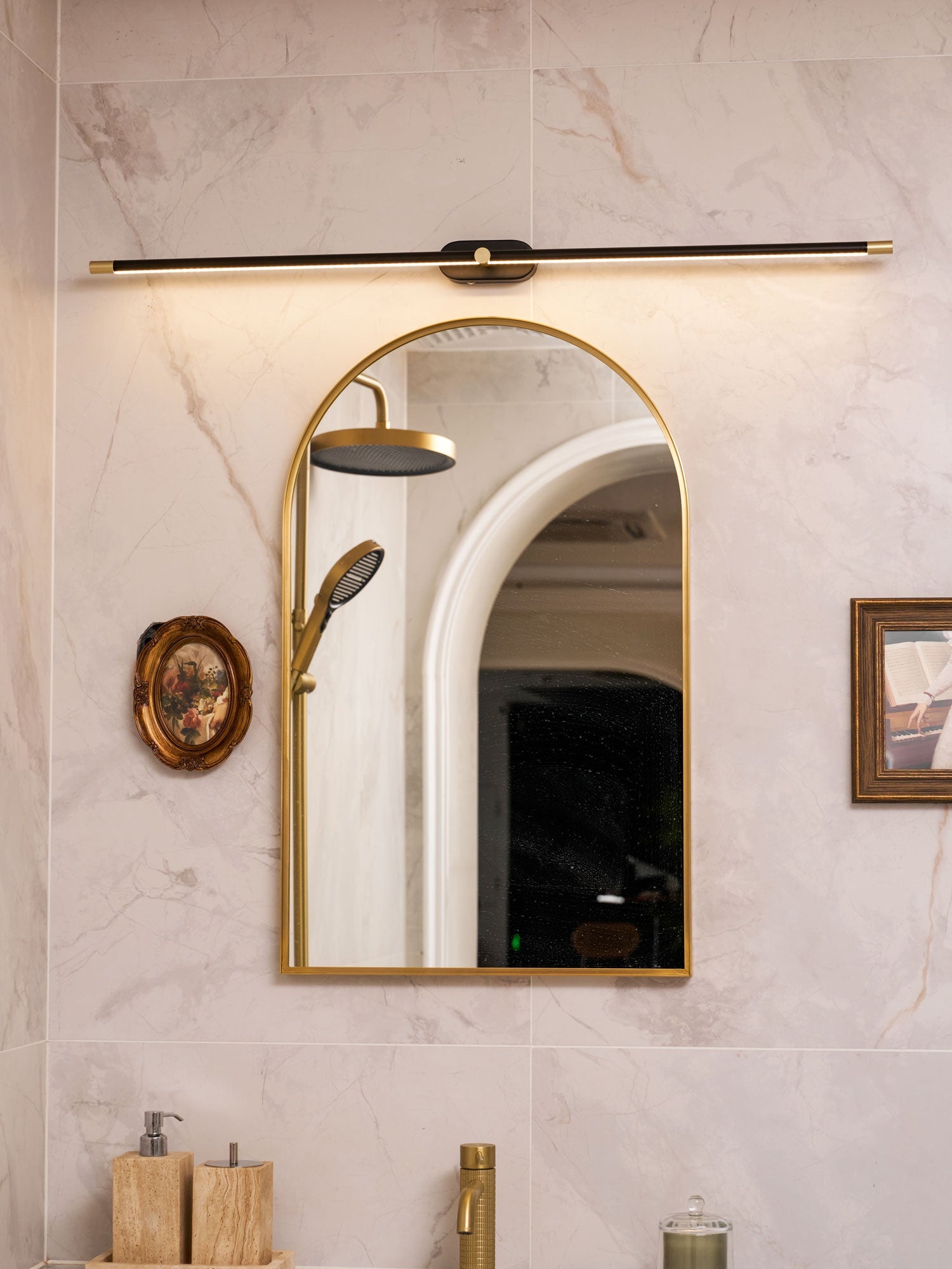 Minimalist Linear Rechargeable Wall Lamp