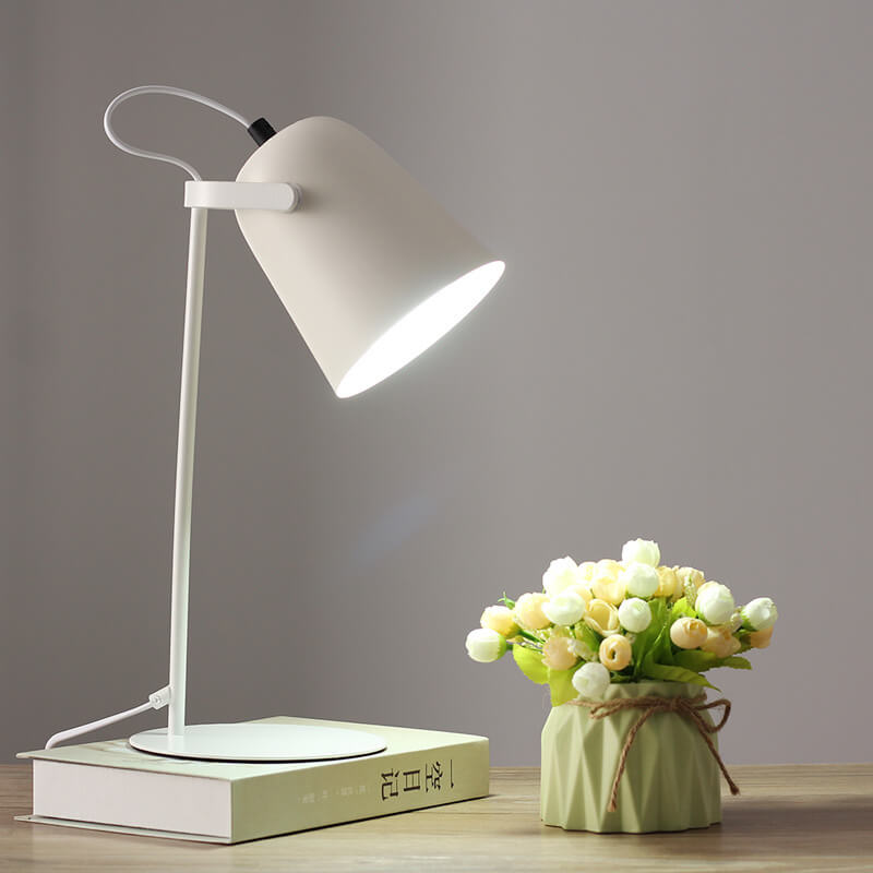 MacaBucket Table Lamp