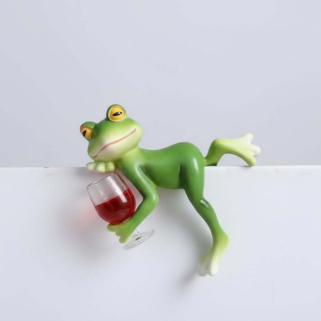 Tipsy Frog Pot Hanger