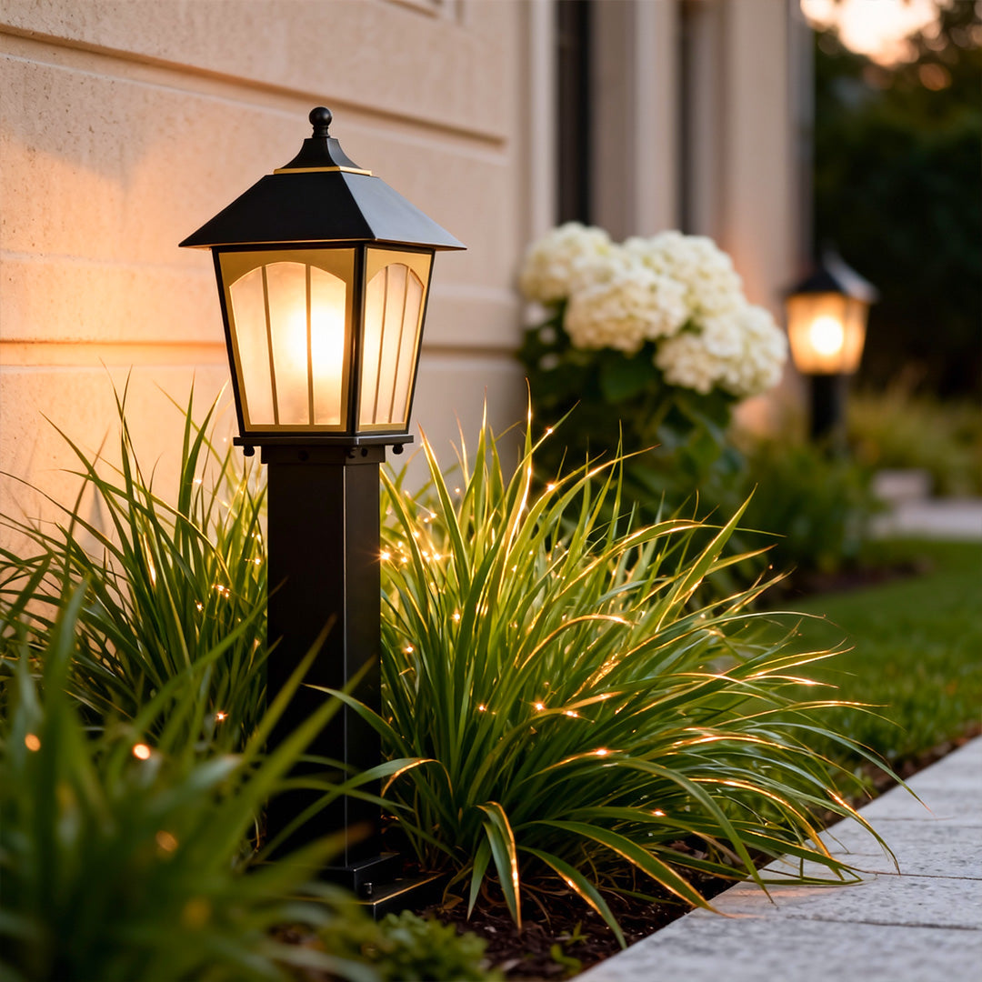 Post Garden Path Light