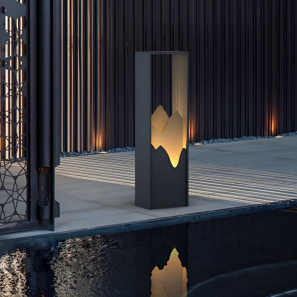 Contour Lawn Path Light