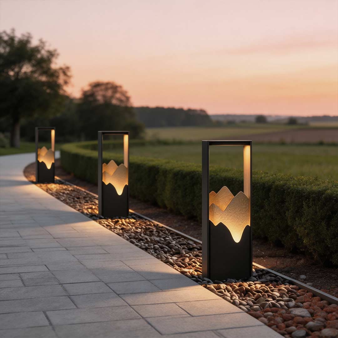 Contour Lawn Path Light