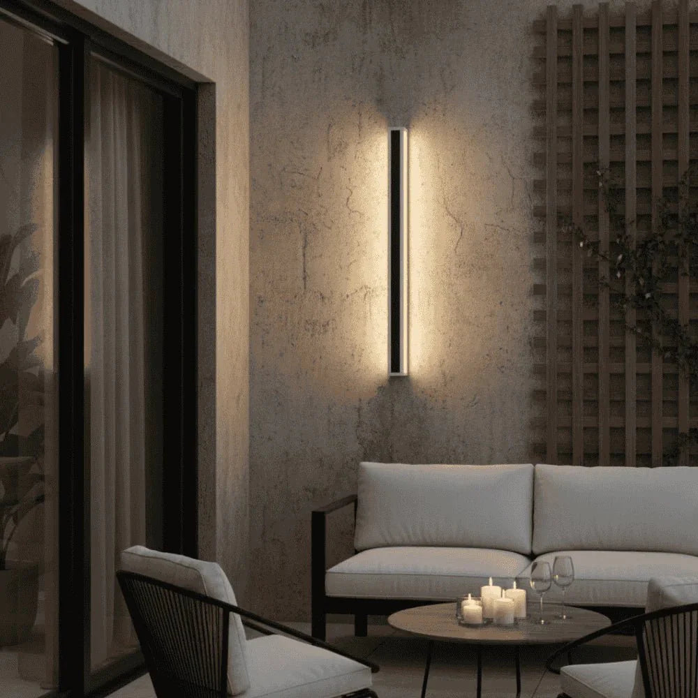 Meridian Outdoor Wall Light