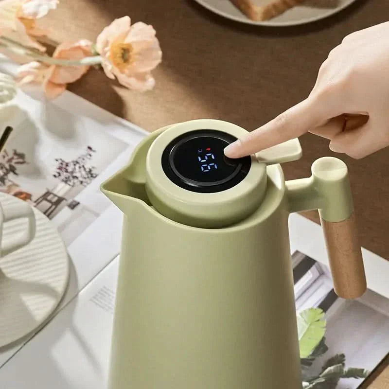 Insulated Carafe with Temperature Display